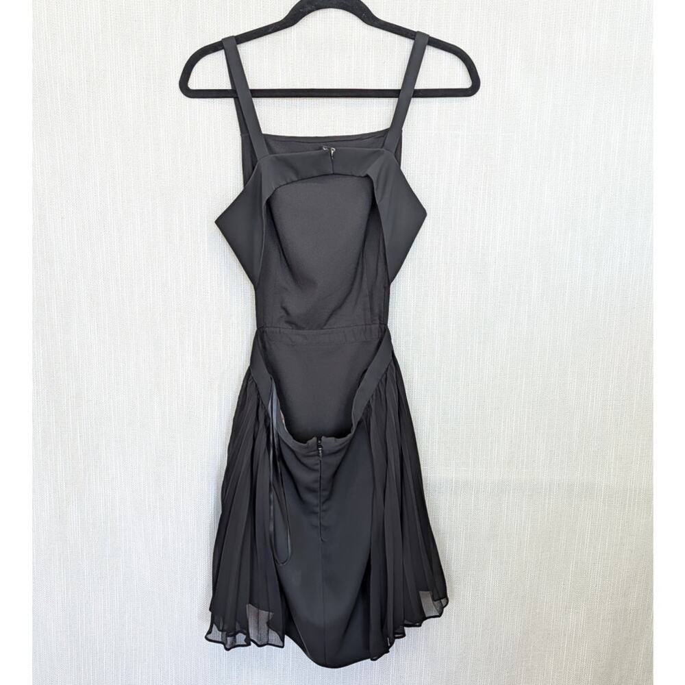 BCBGMaxAzria Brielle Sleeveless Mini Dress Womens 4 Black Open Back Pleated - Picture 3 of 11
